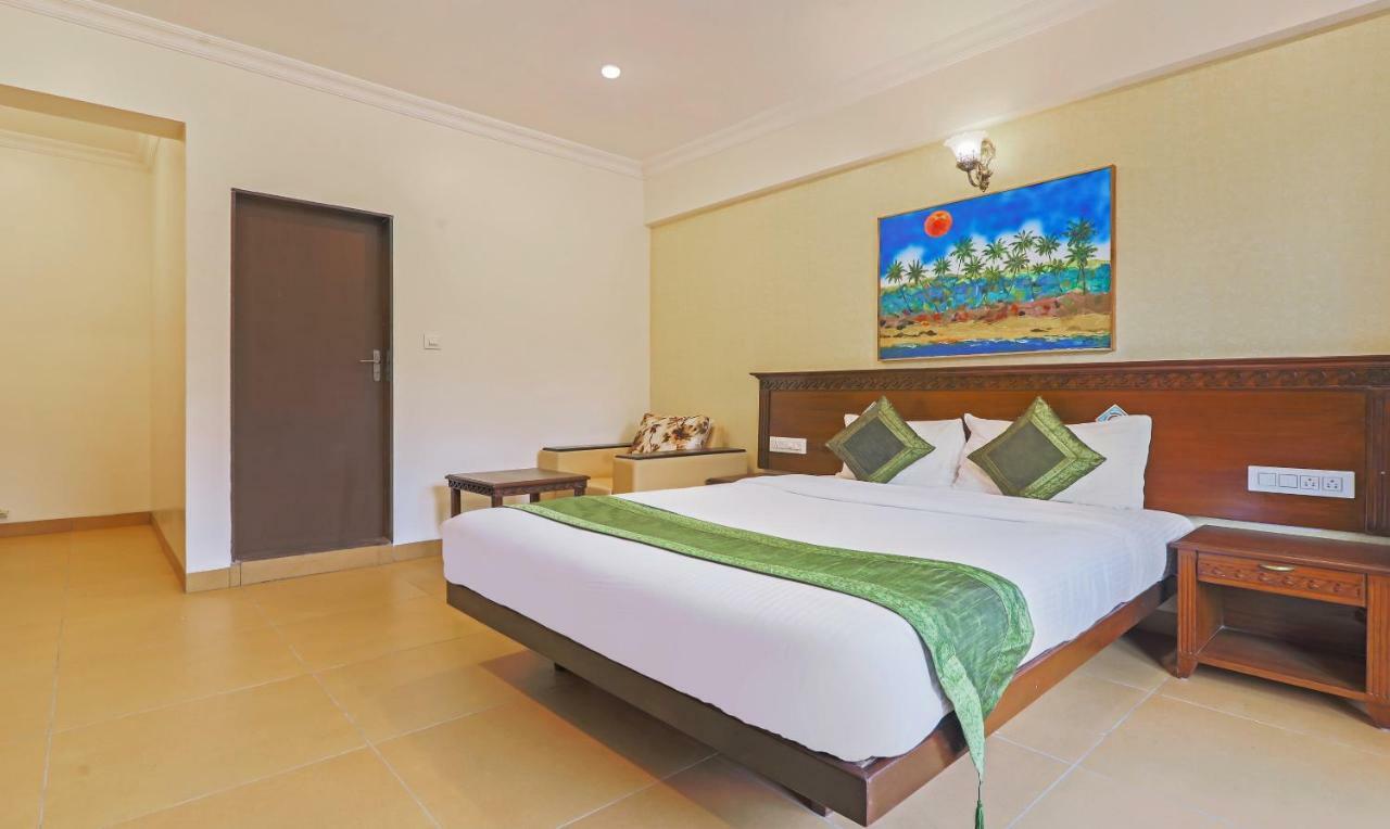 Treebo Premium Dona Eliza, 700 Metres From Calangute Beach Eksteriør billede